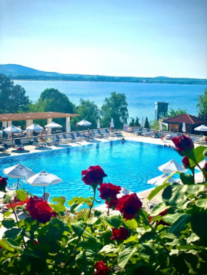 AJ Apartment 1 with Pool view, Santa Marina Holiday Village, Sozopol